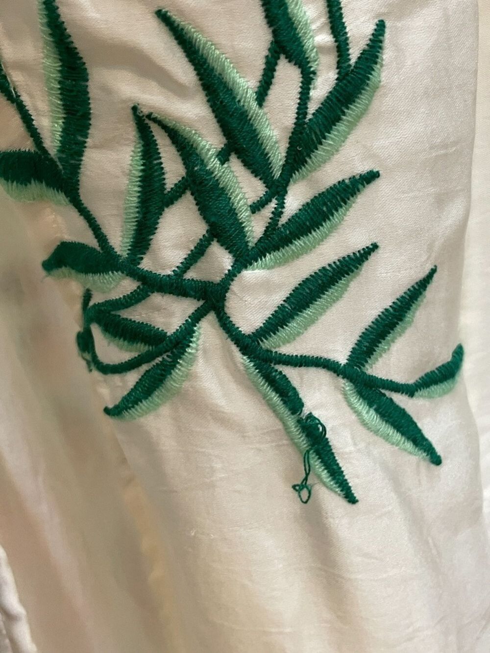 Urban Outfitters Phoenix Embroidered Midi Dress Ivory Butterfly Floral Size S - Picture 8 of 13